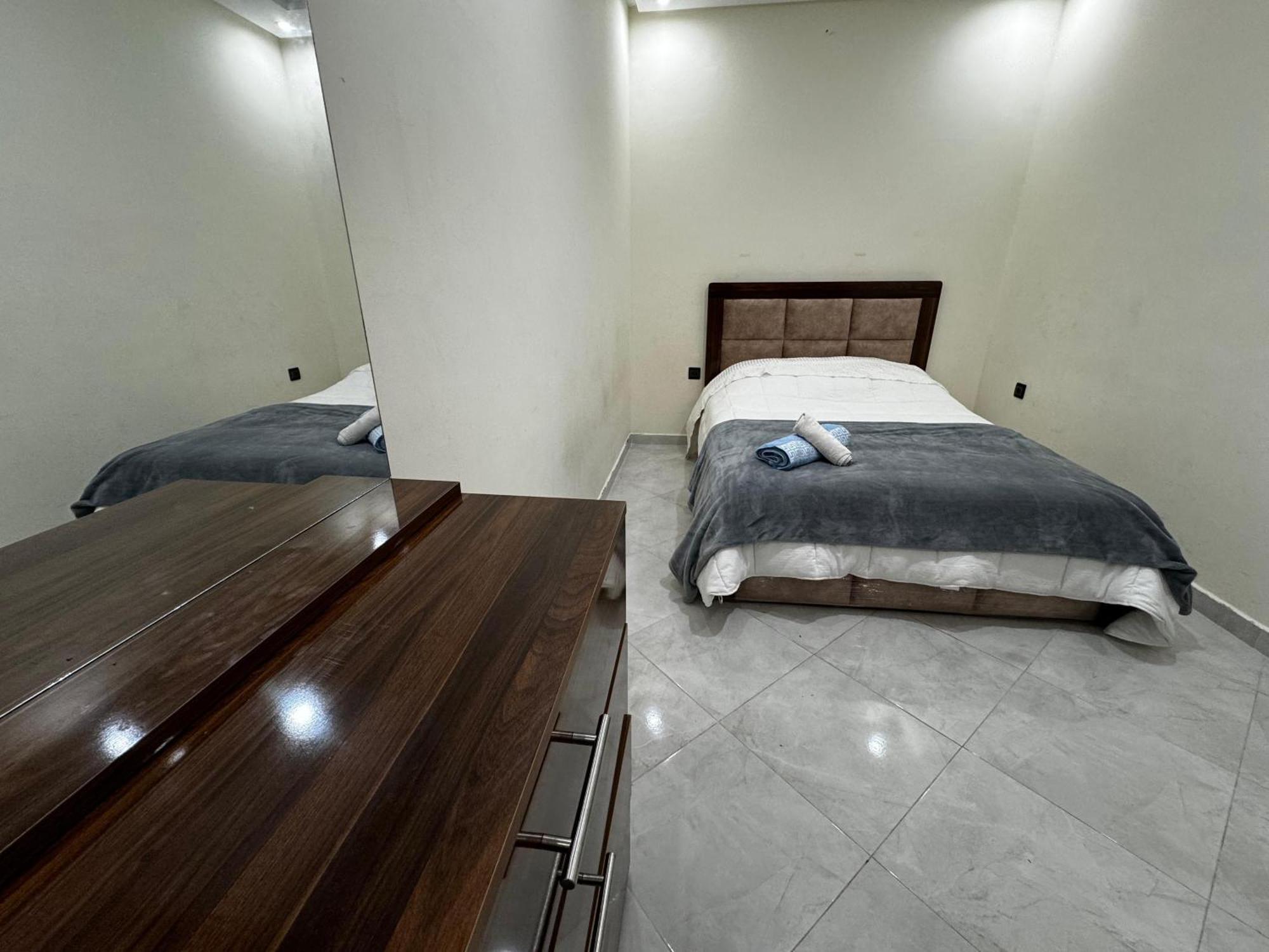 Appartement Spacieux Et Calme A Proximite De La Mer Et La Gare Agdal Rabat Kültér fotó