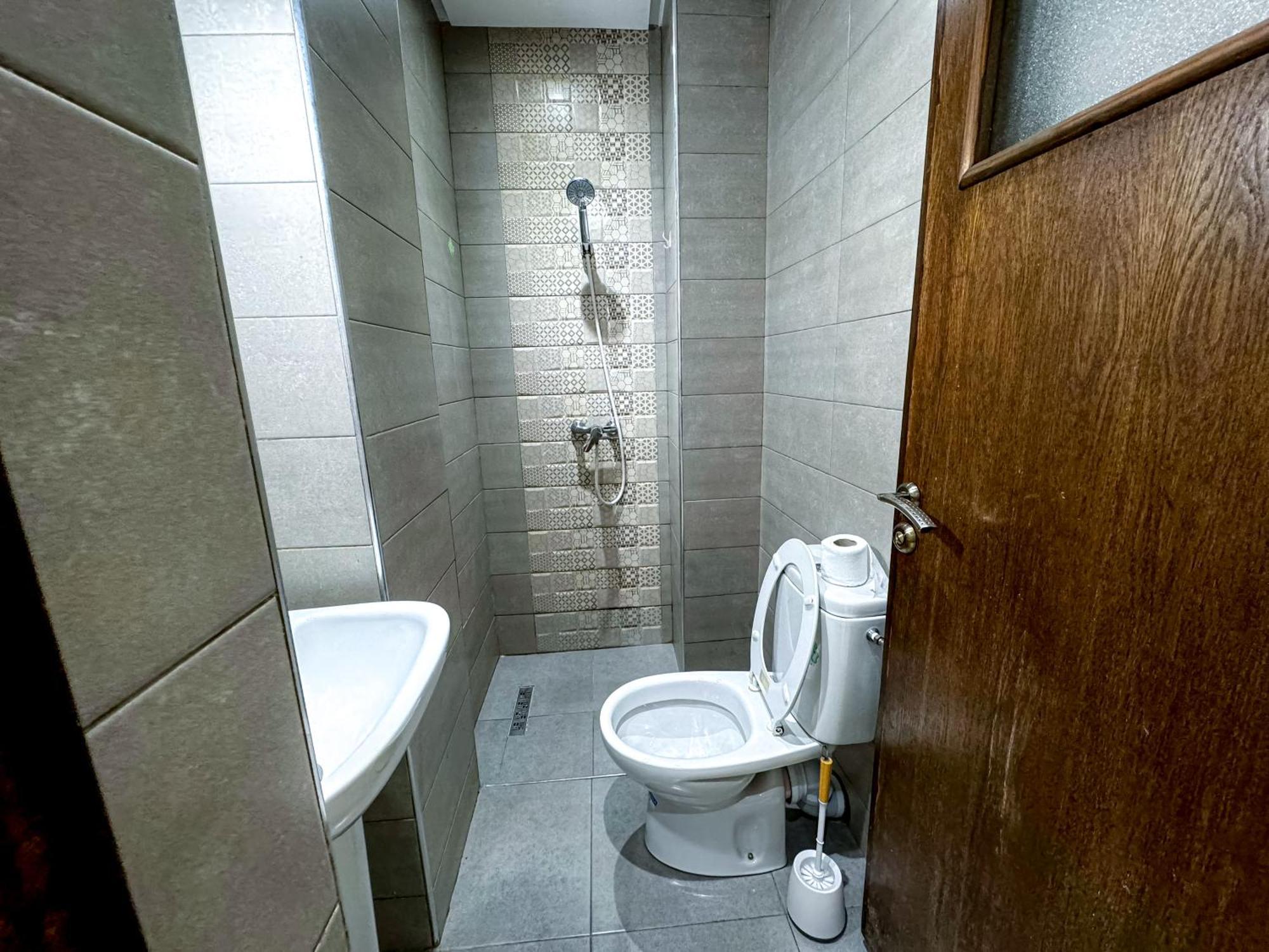 Appartement Spacieux Et Calme A Proximite De La Mer Et La Gare Agdal Rabat Kültér fotó